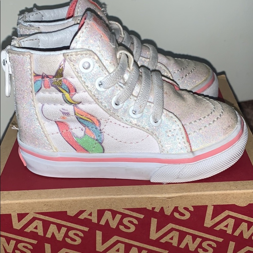Toddler shoes